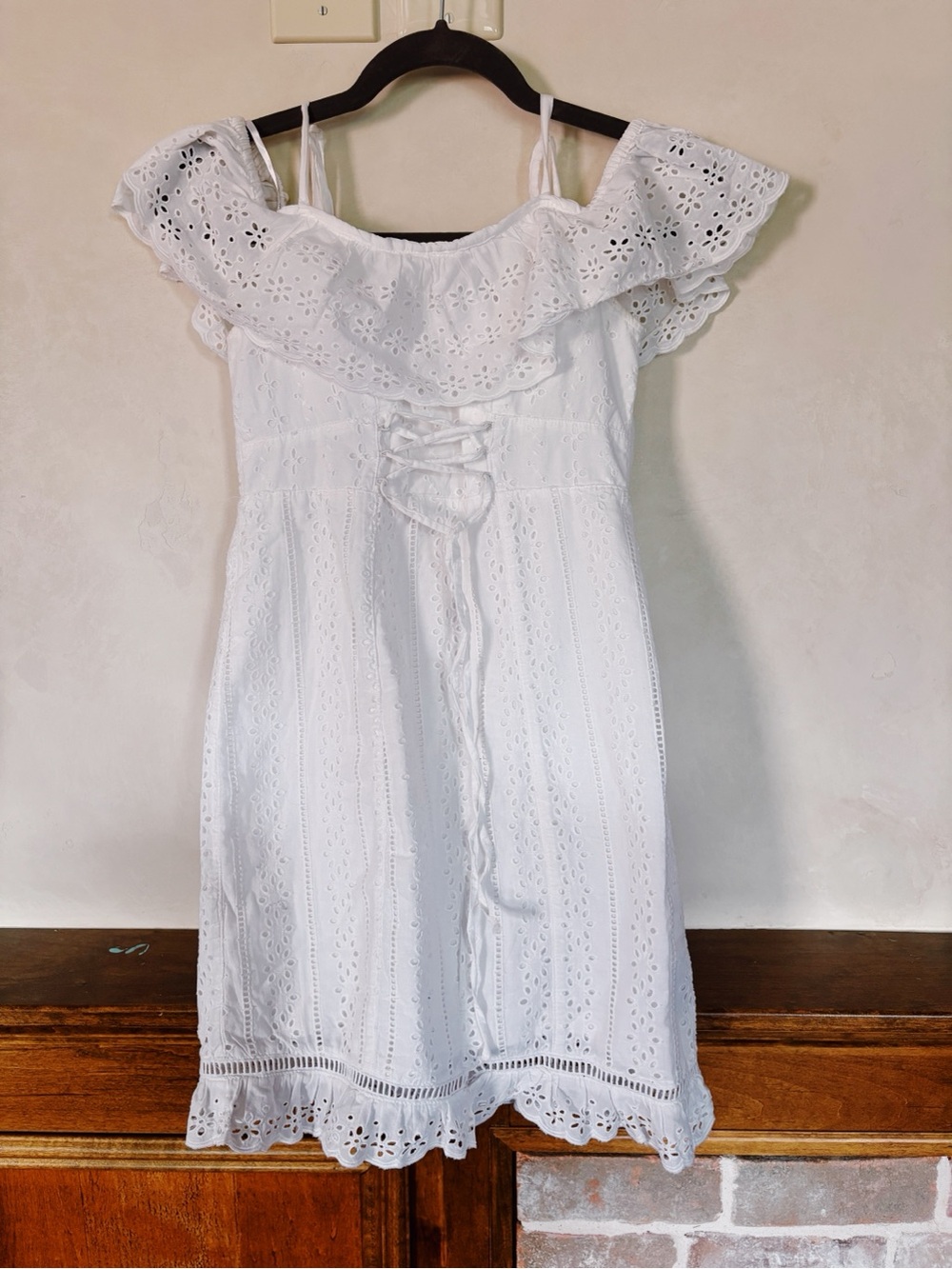 Guess White Eyelet Off-Shoulder Mini Dress